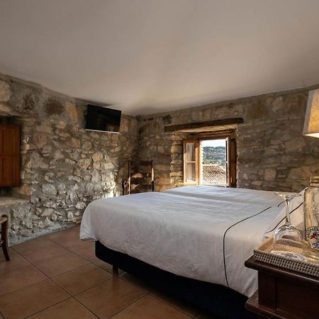Tugasa Hotel Y Apartamentos Rurales La Posada Villaluenga Del Rosario Exteriör bild