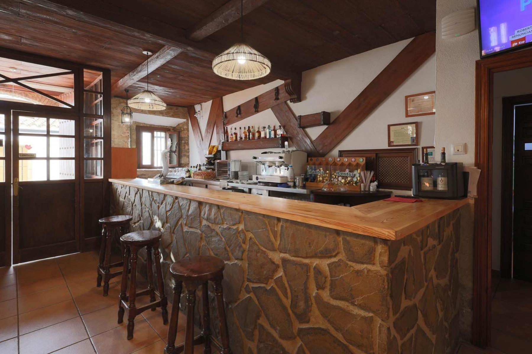 Tugasa Hotel Y Casas Rurales La Posada Villaluenga Del Rosario Exteriör bild